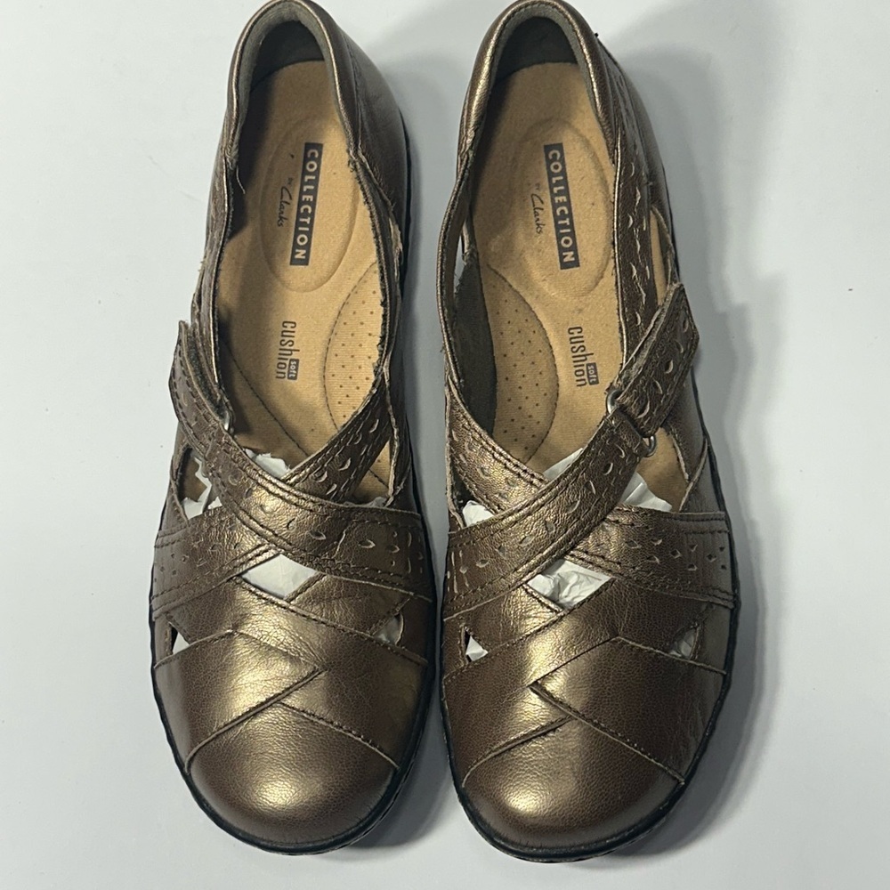 Collection B Women's Bronze Casual Shoes Clark’s size 7.5 pre owned